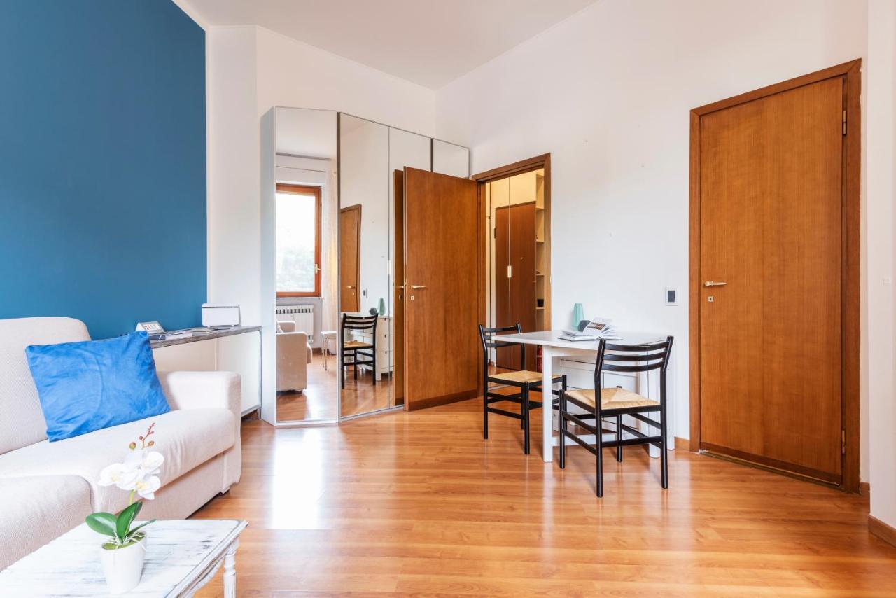 Casa Blu Flexyrent Apartment Wifi - No Ac Milano Exterior foto